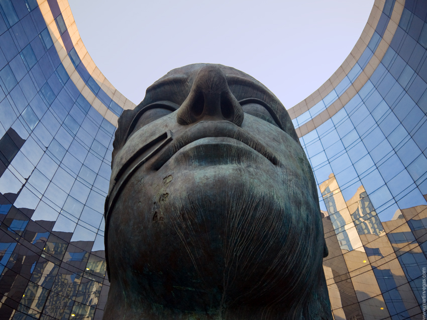 Tete Monumentale, La Defense | Sculpture by Igor Mitoraj, 1997